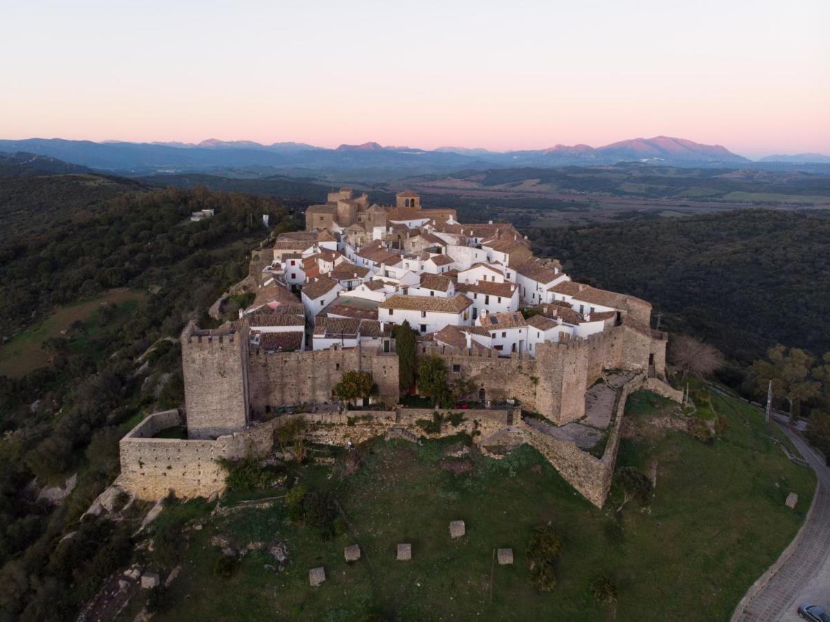 Hotel Tugasa Castillo De Castellar Кастельяр-Де-Ла-Фронтера Экстерьер фото
