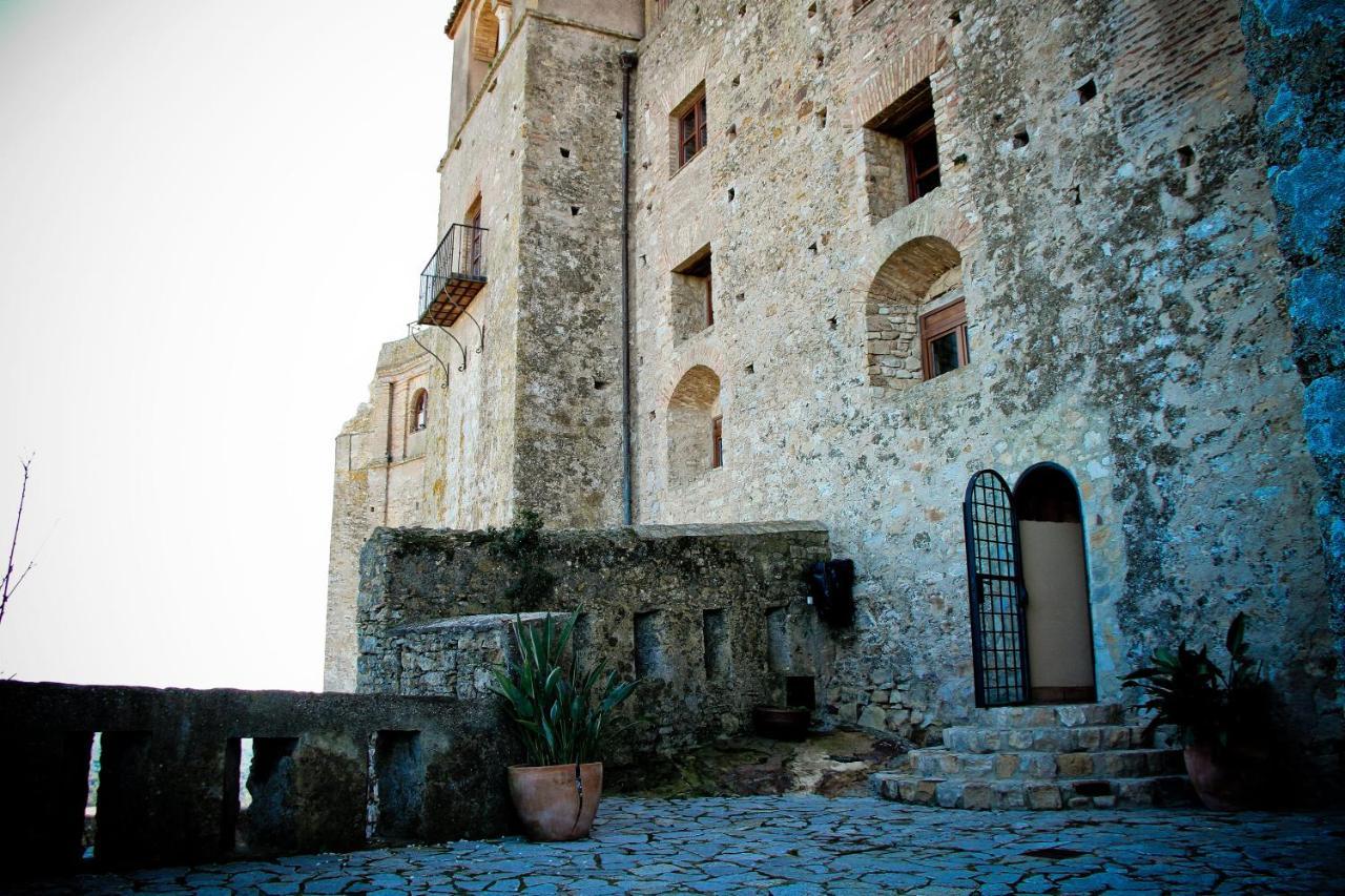 Hotel Tugasa Castillo De Castellar Кастельяр-Де-Ла-Фронтера Экстерьер фото