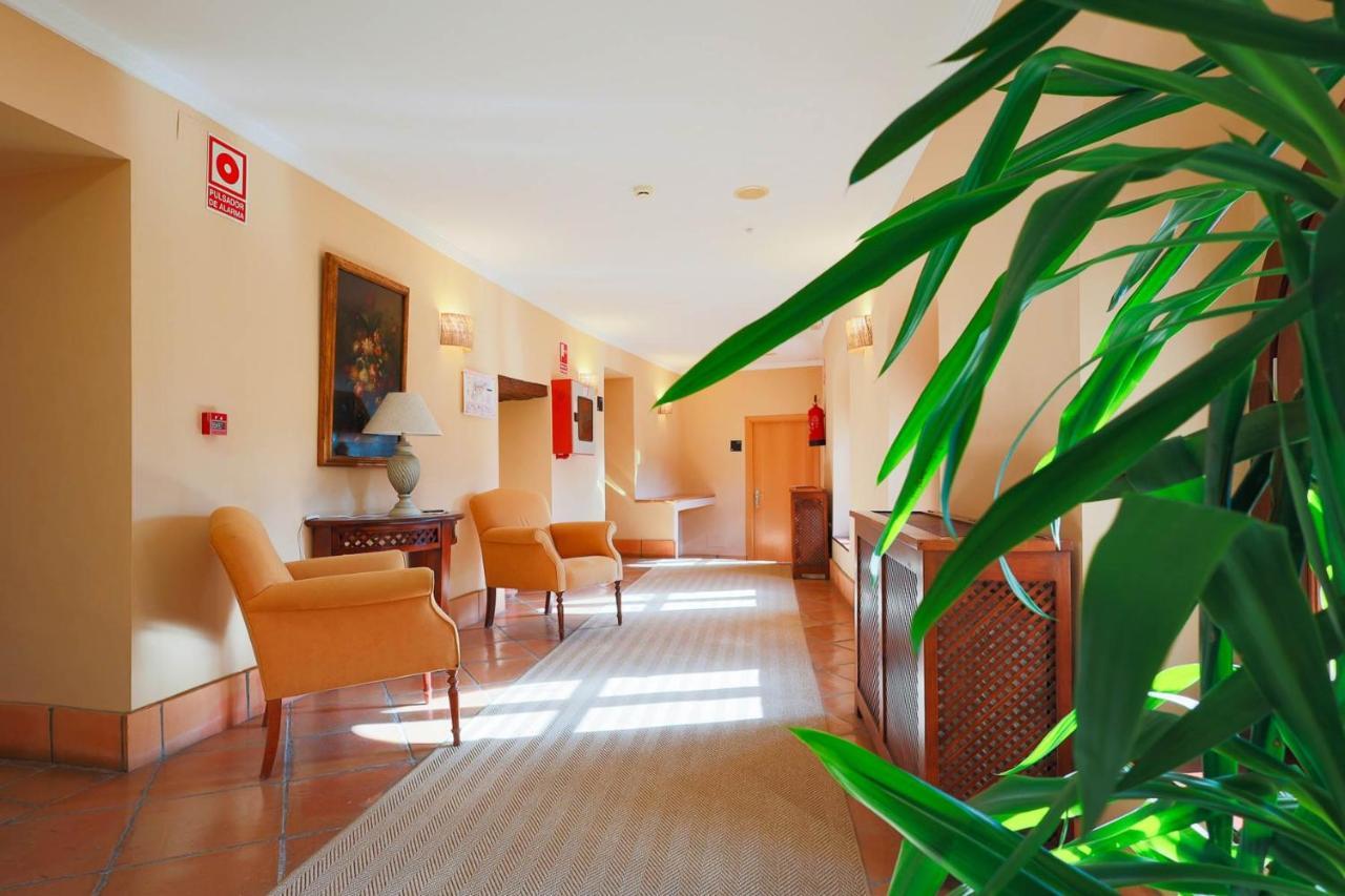 Hotel Tugasa Castillo De Castellar Кастельяр-Де-Ла-Фронтера Экстерьер фото