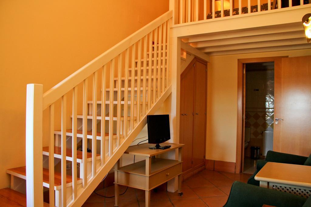Hotel Tugasa Castillo De Castellar Кастельяр-Де-Ла-Фронтера Номер фото